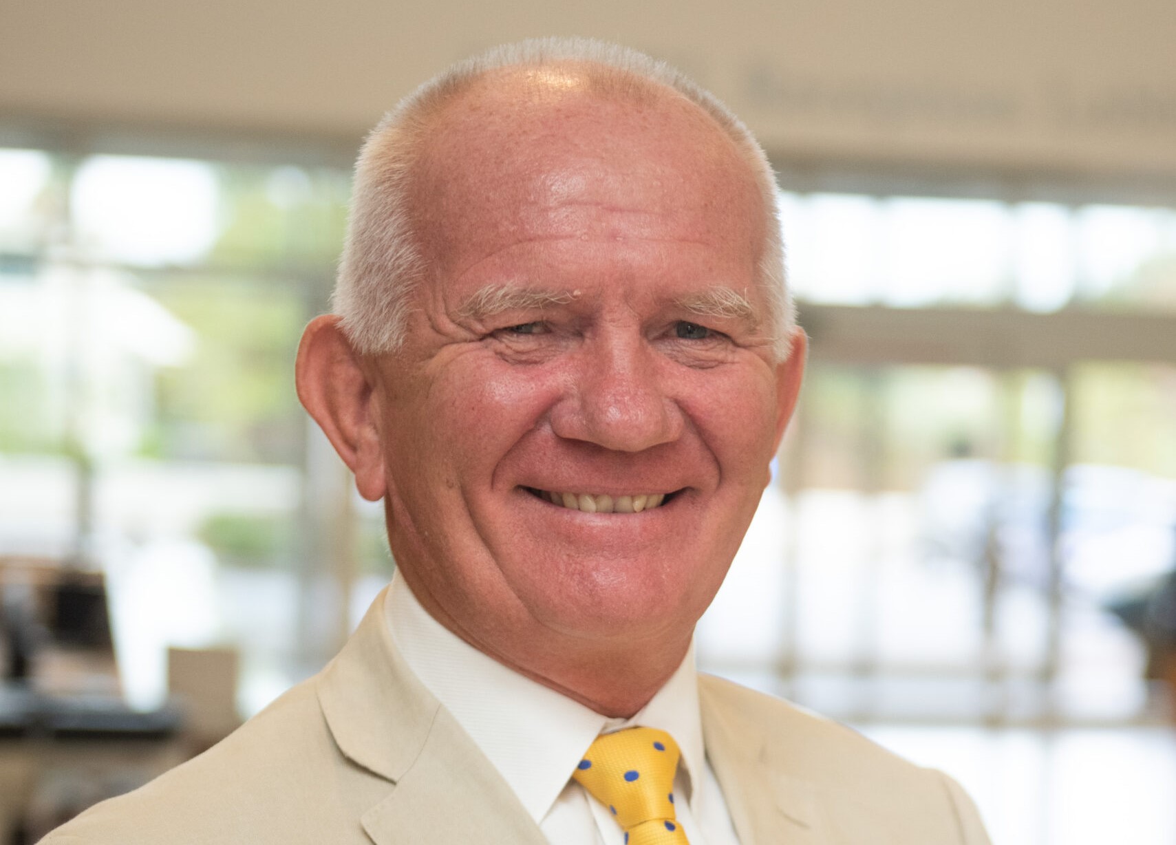 Dr Michael Richmond